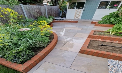  A symphony of nature colours in vibrant harmony for your patio 