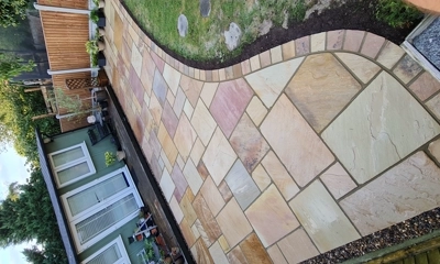  Tumbled Mint Indian Sandstone paving  are desined to give an antiqued  finish into your patio project 